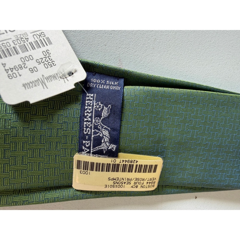 Hermes Paris Green Geometric Silk Neck Tie New Unused NIB France Basketweave - Picture 6 of 10